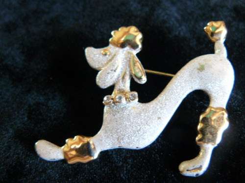 LOVELY DOG FASHION BROOCH