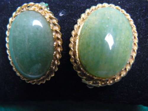 LOVELY GOLD TONED CLIP ON EARRINGS WITH GREEN STONE
