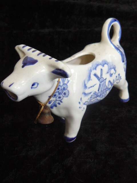 DELFT LIKE MILK  JUG OR CREAMER