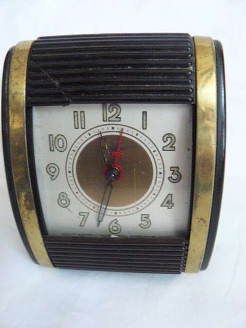 WESTCLOX TRAVELING ALARM CLOCK MADE IN CANADA