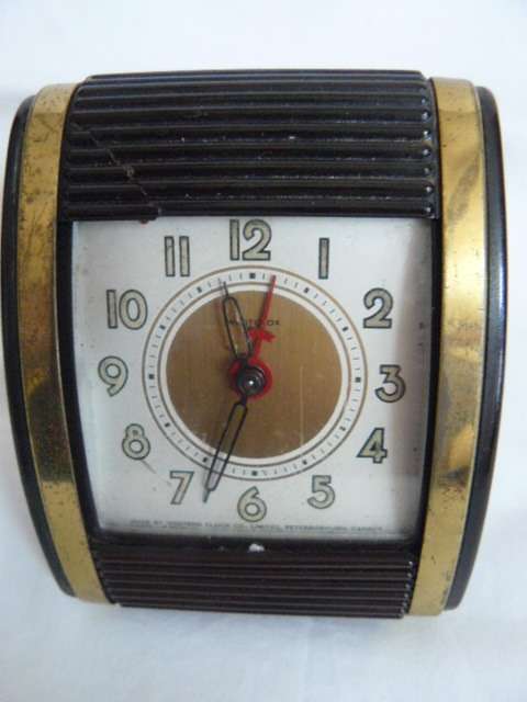 WESTCLOX TRAVELING ALARM CLOCK MADE IN CANADA