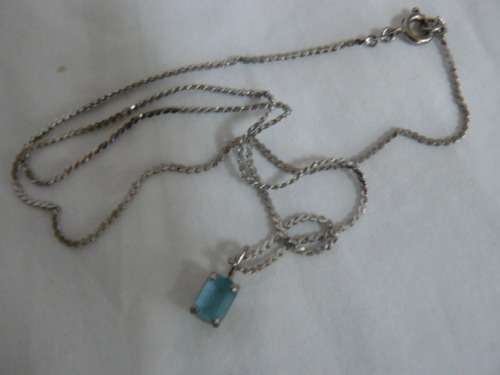 SILVER TONED NECKLACE WITH BLUE STONE