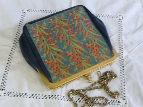 LEATHER EMBROIDERED BAG STUNNING VINTAGE