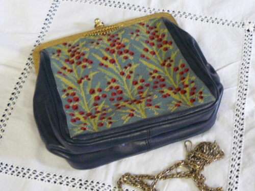 LEATHER EMBROIDERED BAG STUNNING VINTAGE