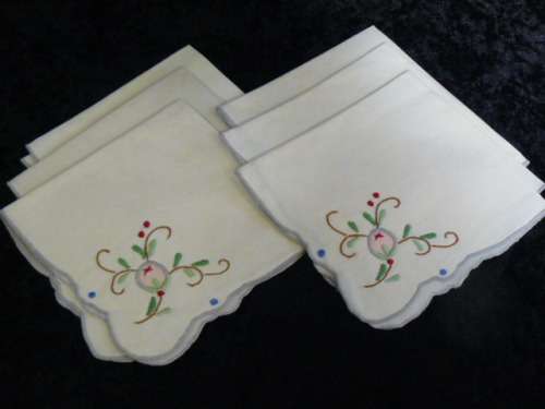 6 X COTTON EMBROIDERED SERVIETTES