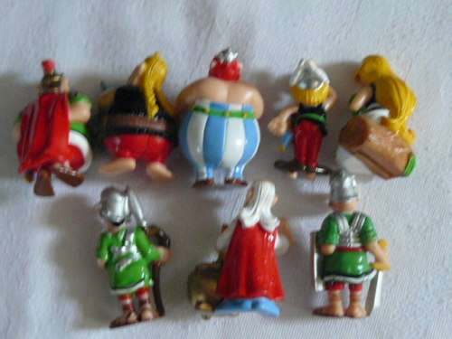 ASTERIX KINDER JOY FIGURINES X 8