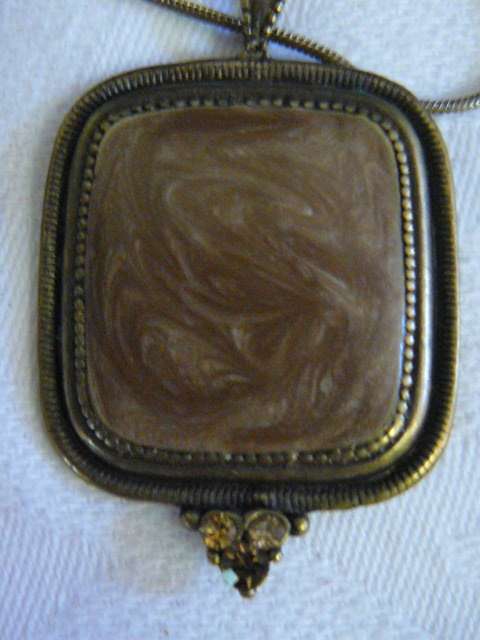 NECKLACE AND PENDANT