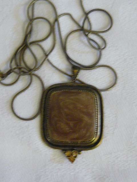 NECKLACE AND PENDANT