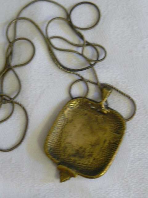 NECKLACE AND PENDANT