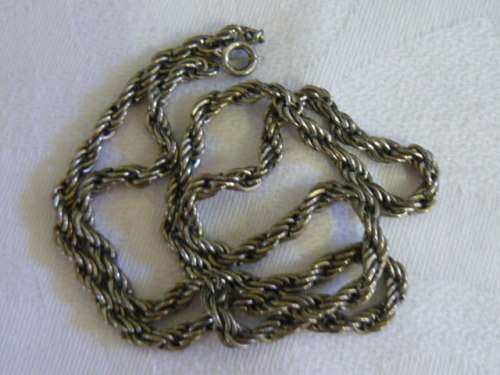 SILVER TONED CHAIN