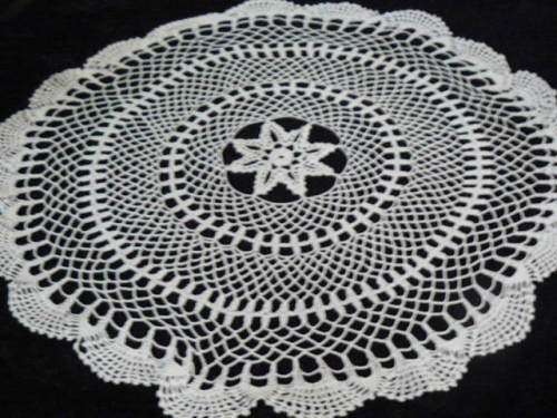 HAND CROCHETED TABLE CLOTH COTTON