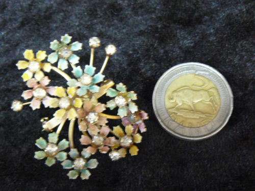 VINTAGE LIKE BROOCH