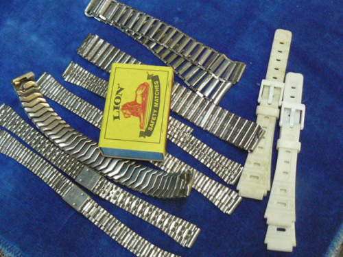 VARIOUS LOT OF WATCH STRAPS