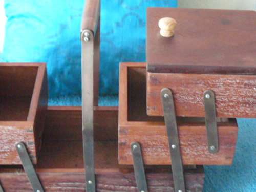 LARGE WOODEN PULL OUT TRAY WITH BRASS VINTAGE SEWING BASKET!@!@!@!