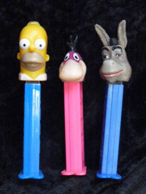 PEZ DISPNSORS COLLECTABLE X 3