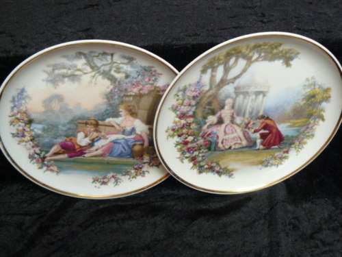 ROYAL DECOR HANDDECORATED PLATES X 2