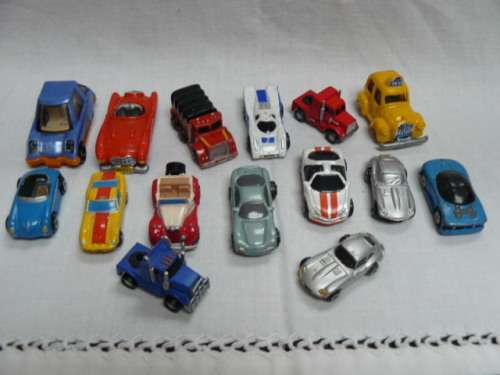 MINIATURE CARS METAL AND PLASTIC LOT