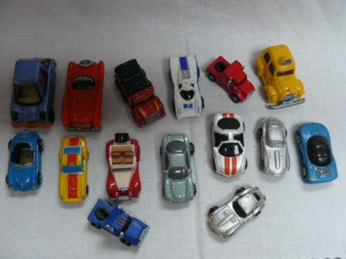 MINIATURE CARS METAL AND PLASTIC LOT