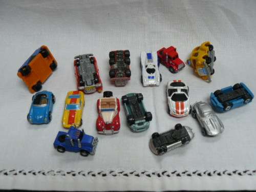 MINIATURE CARS METAL AND PLASTIC LOT