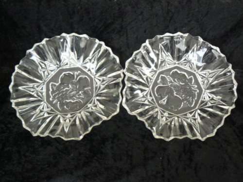 GLASS SNACK BOWLS X 2