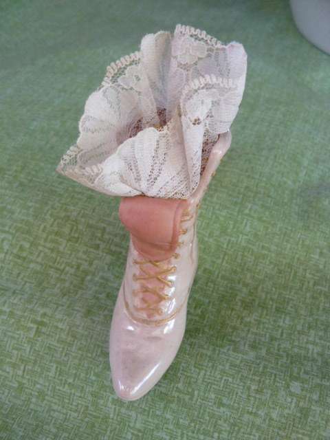 PORCELAIN SHOE BOOT
