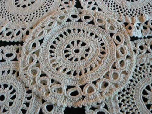 SET OF 5 X COTTON HAND CROCHETED DOILIES