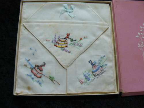 VINTAGE COTTON EMBROIDERED HANKIES ORIGINALY BOXED NORTHERN IRELAND