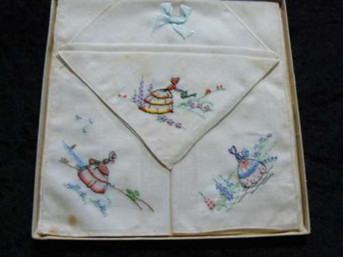 VINTAGE COTTON EMBROIDERED HANKIES ORIGINALY BOXED NORTHERN IRELAND