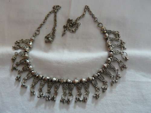 SILVER TONED FASHION CHAIN