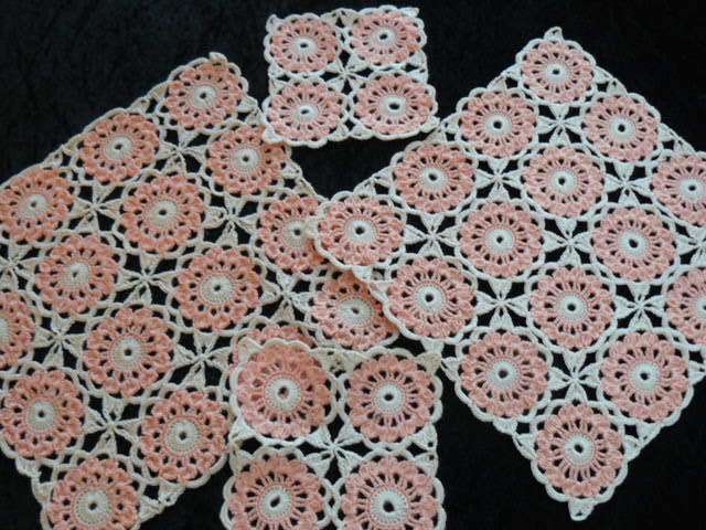VINTAGE HAND CROCHETED DOILIE SET PEACH AND CREAM