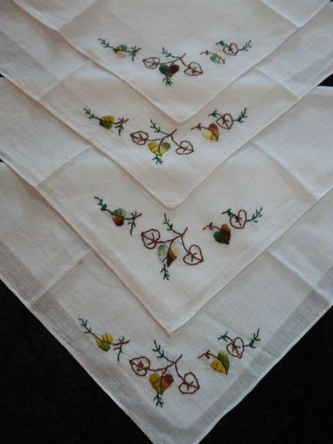 VINTAGE COTTON EMBROIDERED HANKIES X 4