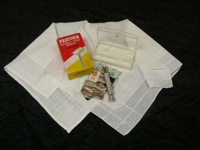 OLD VINTAGE RAZOR AND 2 HANKIES