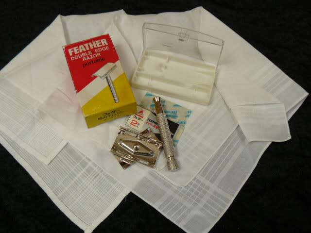 OLD VINTAGE RAZOR AND 2 HANKIES