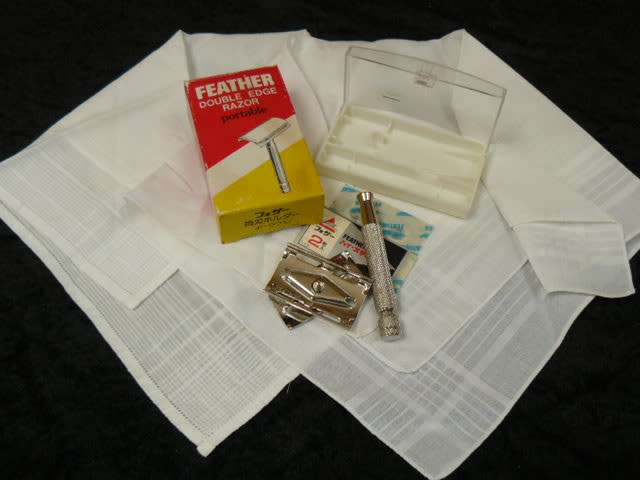 OLD VINTAGE RAZOR AND 2 HANKIES