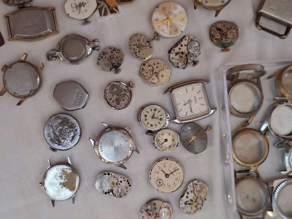 Lot 17 various ladies watches movement and housings