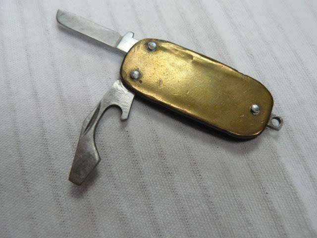 MINIATURE POCKET KNIFE