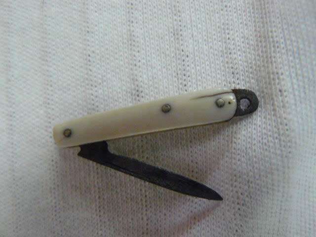 MINIATURE POCKET KNIFE