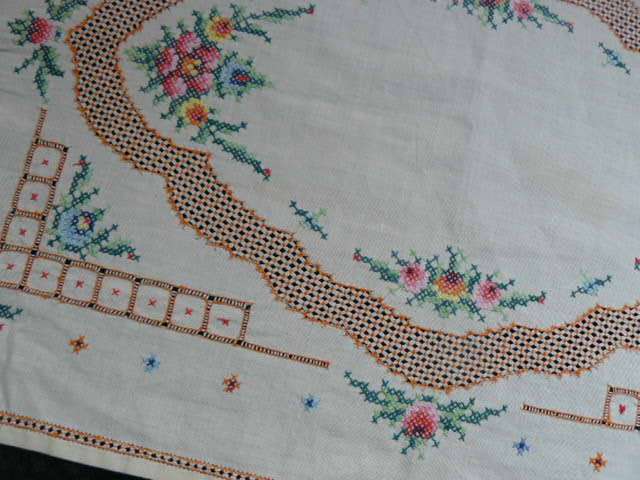 MOST STUNNING COTTON EMBROIDERED CROSS STITCH CLOTH
