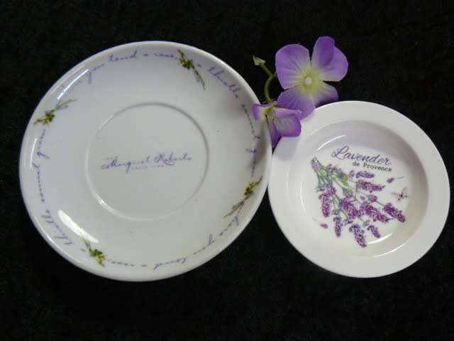 CERAMIC PLATES 1 X MARGARET ROBERTS COLLECTION AND 1 X LAVENDER D PROVENCE
