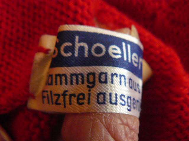 RED JERSERY SIZE M 74 CM LONG 100 % WOOL