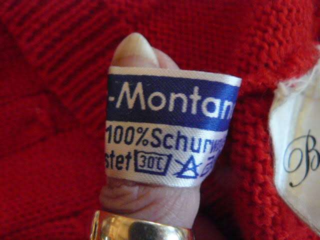 RED JERSERY SIZE M 74 CM LONG 100 % WOOL