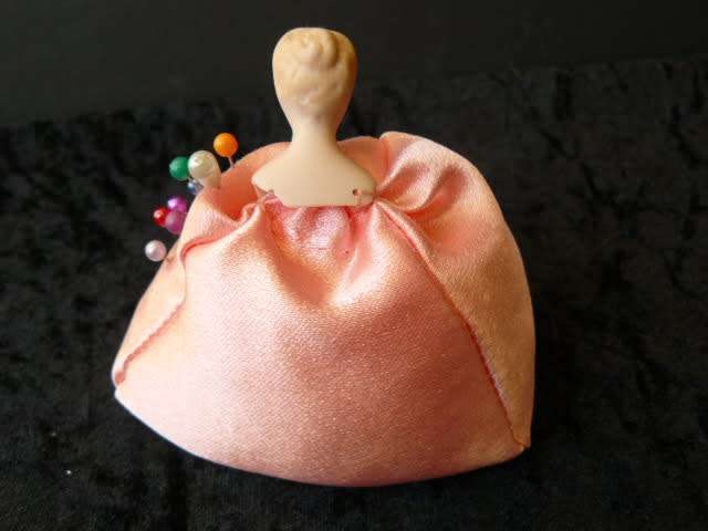 HAND MADE PIN CUSHION WITH PORCELAIN HEAD 10,5 CM