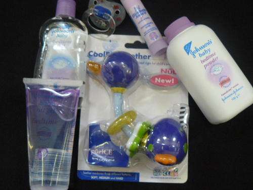 MIXED LOT OF PRODUCTS, TEETHER AND NUK DUMMY