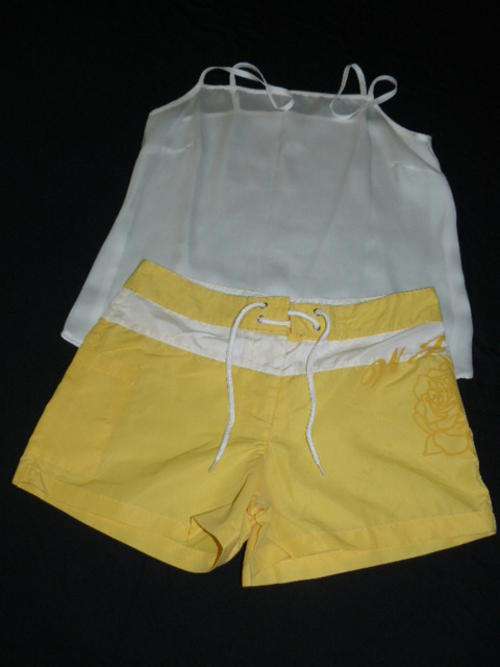 SHORT BAGGIES YELLOW AND NICE STRAPPY TOP 12-13YRS