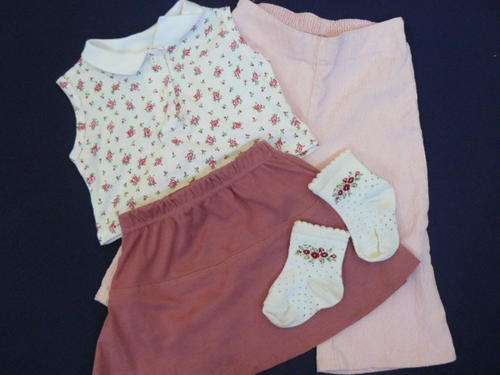 VERY CUTE GIRLS OUTFIT WITH SKIRT 6-12 M