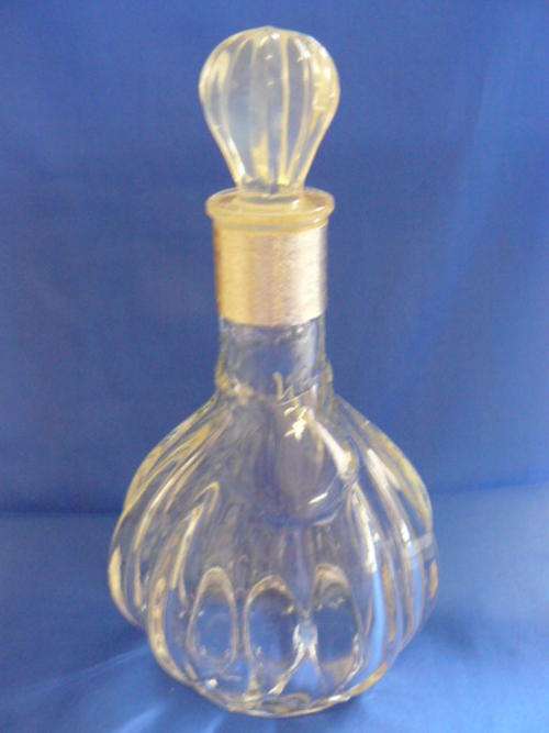 GLASS BOTTLE WITH SCREW ON STOPPER 21CM TALL
