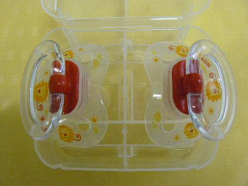 NO 2 2 X NUK DUMMIES AND CONTAINER