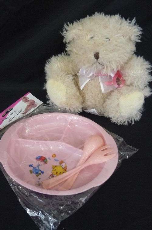 BABYS PLATE SET AND TEDDY