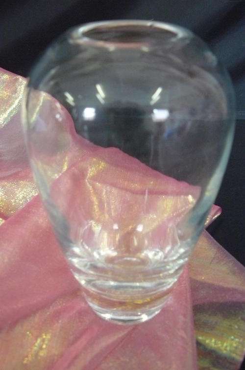 HEAVY GLASS VASE 11 CM
