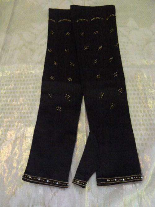 LONG FINGERLESS VINTAGE LIKE GLOVES BLACK WITH BEADS AND PRETTY STONES!!!!!@@@@@!!!!!